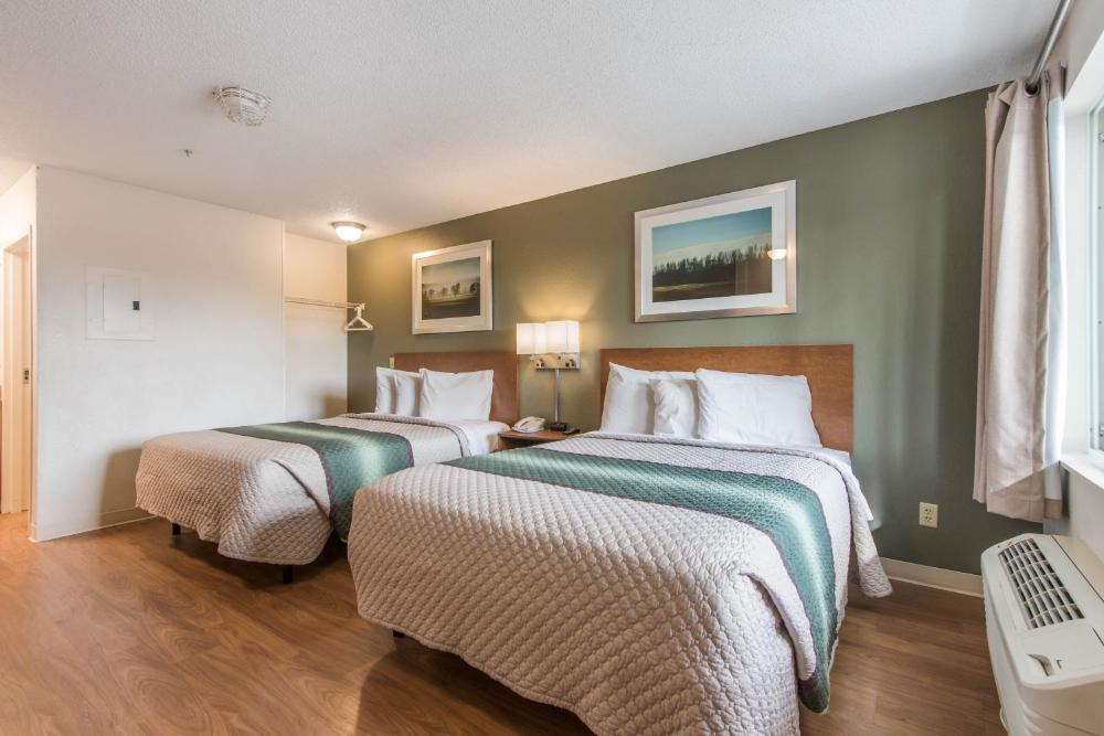 Studio Room with Two Queen Beds Non-Smoking